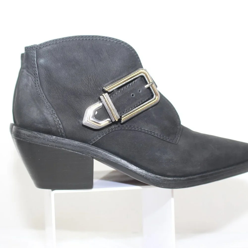 VINCE CAMUTO - Picture 6 of 11